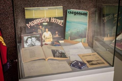 La montrofenestro kun materialoj pri Boris Riĵij en la ekspozicio en la Ĉambra teatro La montrofenestro kun materialoj pri Boris Riĵij en la ekspozicio en la Ĉambra teatro