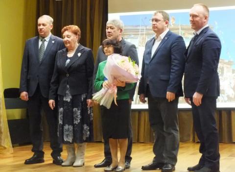 La lokaj kaj regionaj deputitoj gratulas la anojn de "Bona volo" La lokaj kaj regionaj deputitoj gratulas la anojn de "Bona volo"